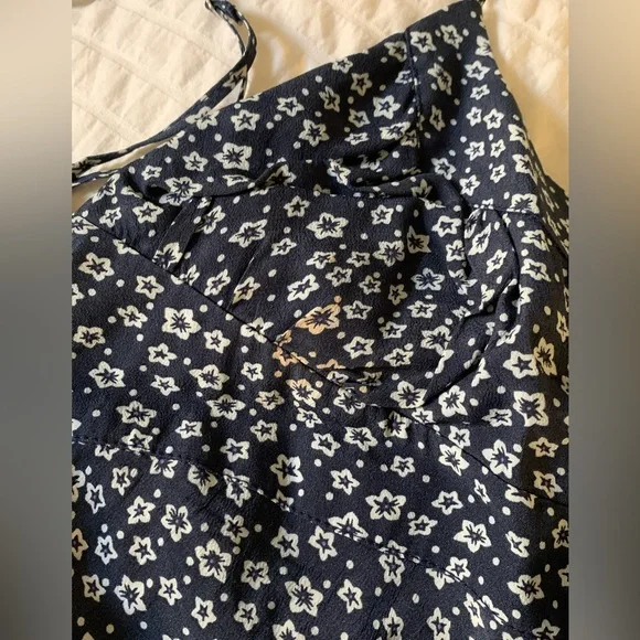 Rouje gigi dress! It has a stain (see last photo) - Picture 5 of 5